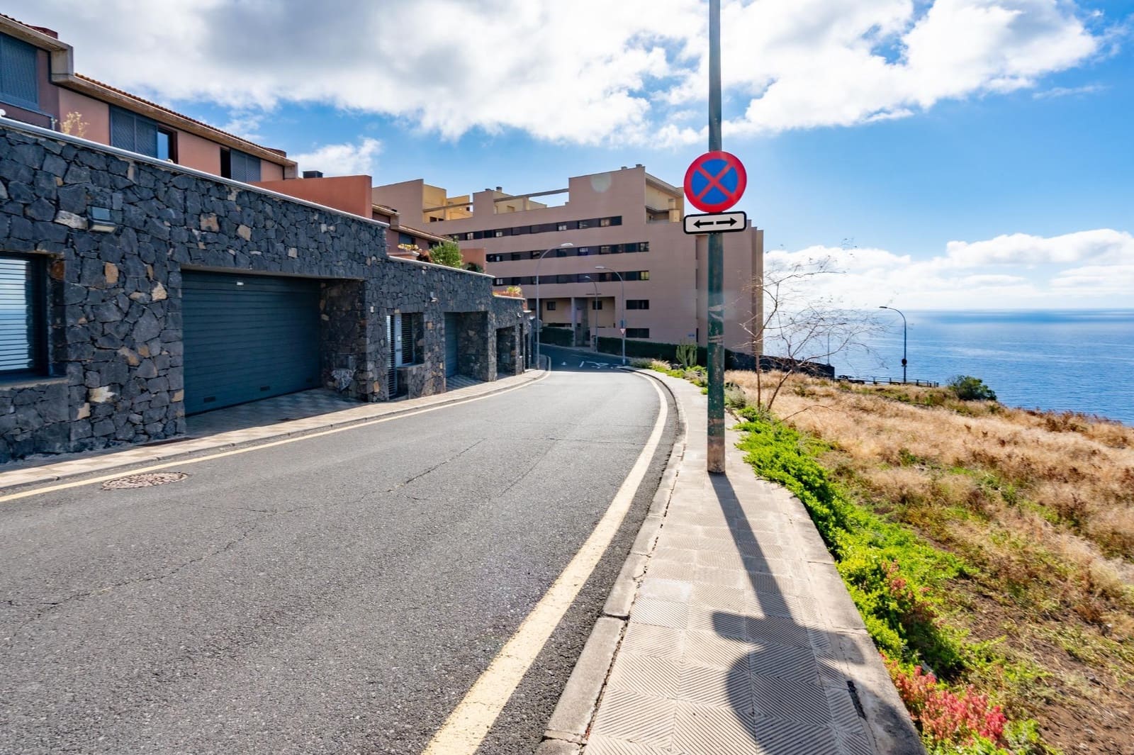 3 camera da letto Villetta a Schiera in vendita in Acoran con garage - 565.000 € (Rif: 9818303)