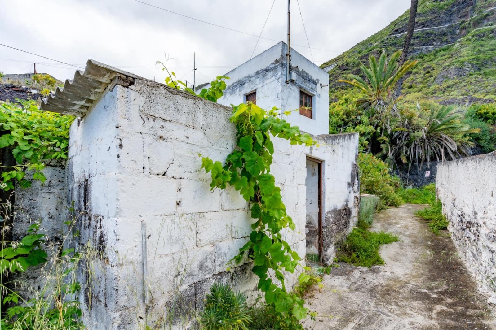Building Plot for sale in Garachico - € 180,000 (Ref: 9825334)