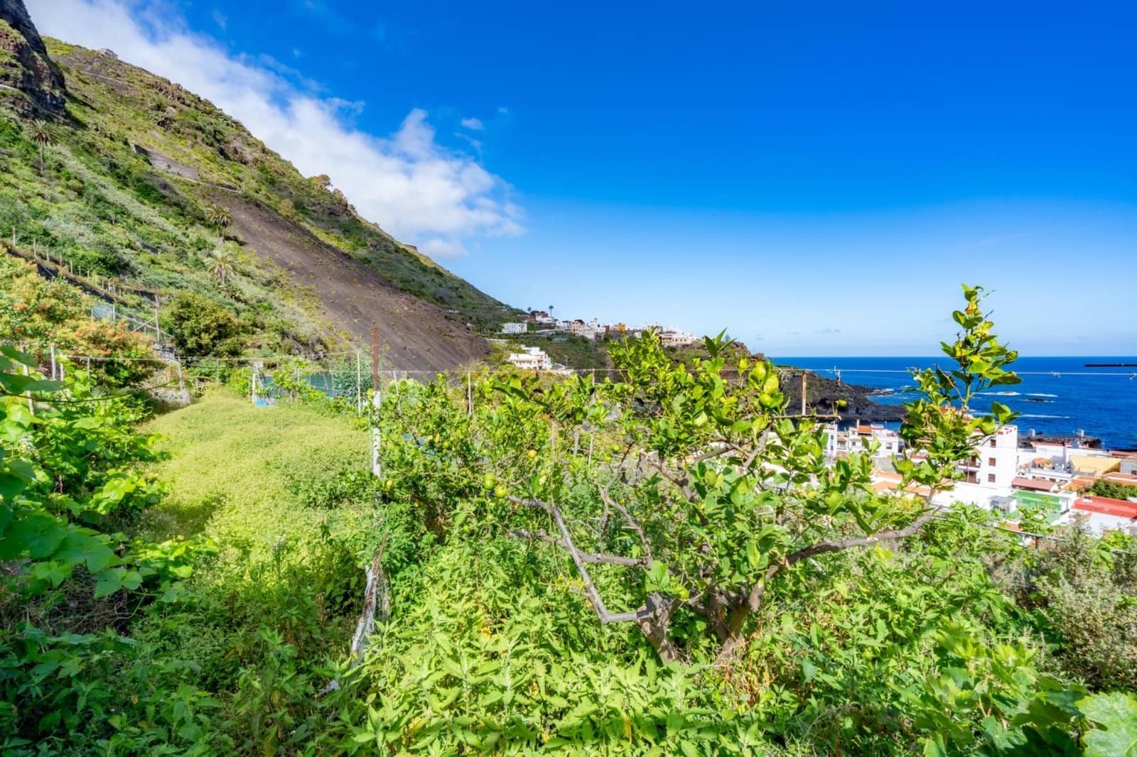 Building Plot for sale in Garachico - € 180,000 (Ref: 9825334)
