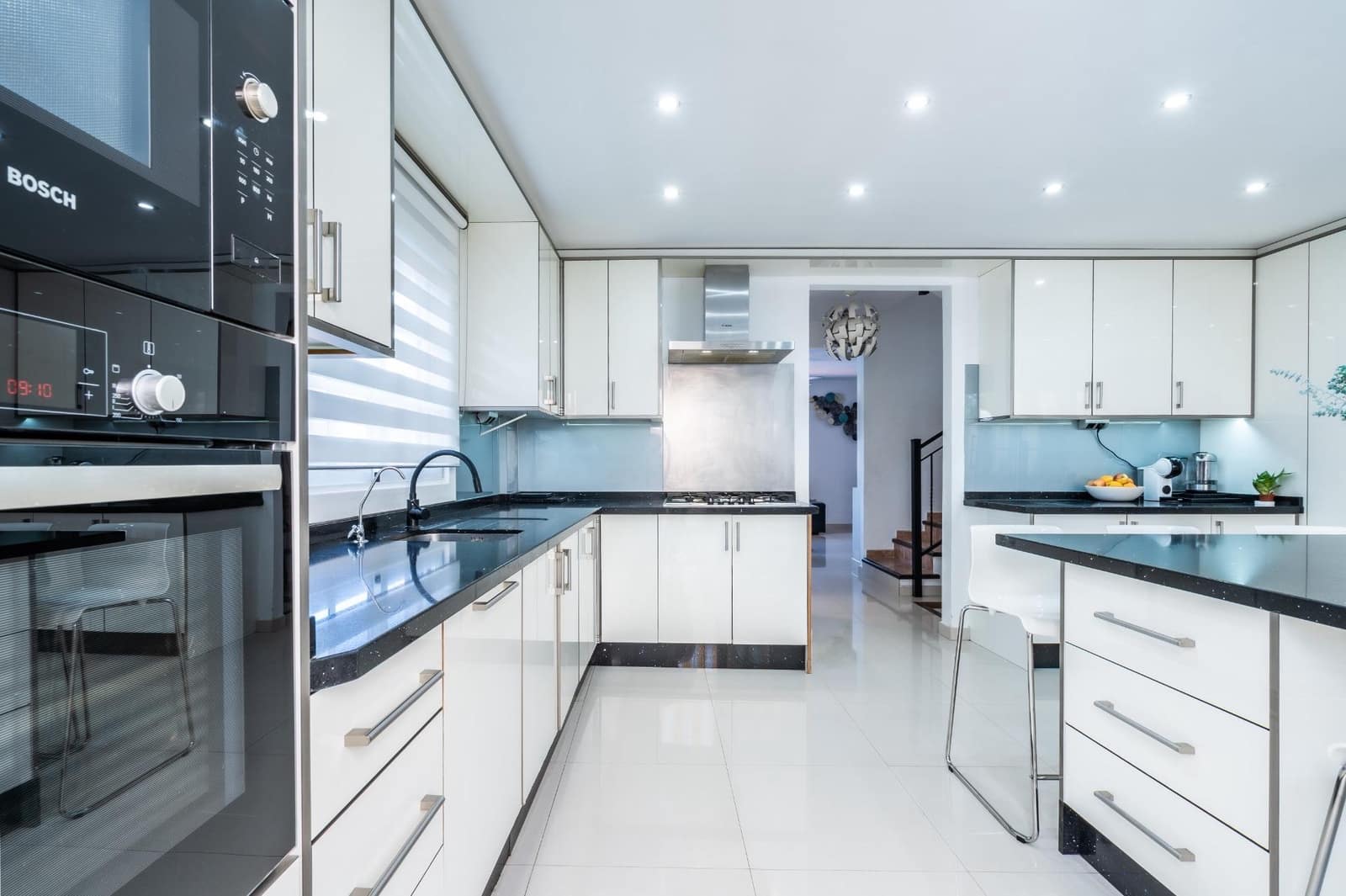 Adosado de 4 habitaciones en Adeje en venta - 589.000 € (Ref: 9833730)