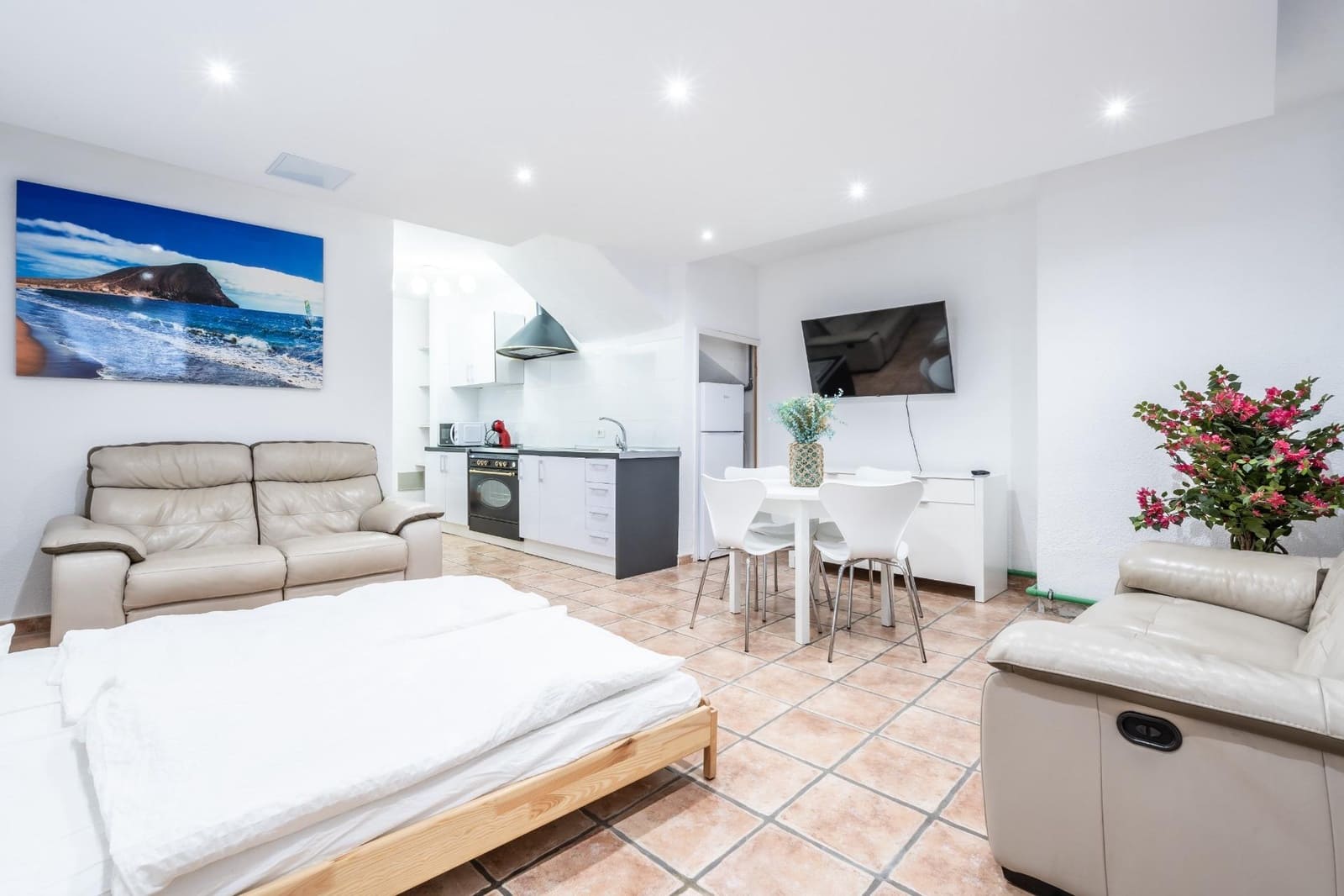 Adosado de 4 habitaciones en Adeje en venta - 589.000 € (Ref: 9833730)