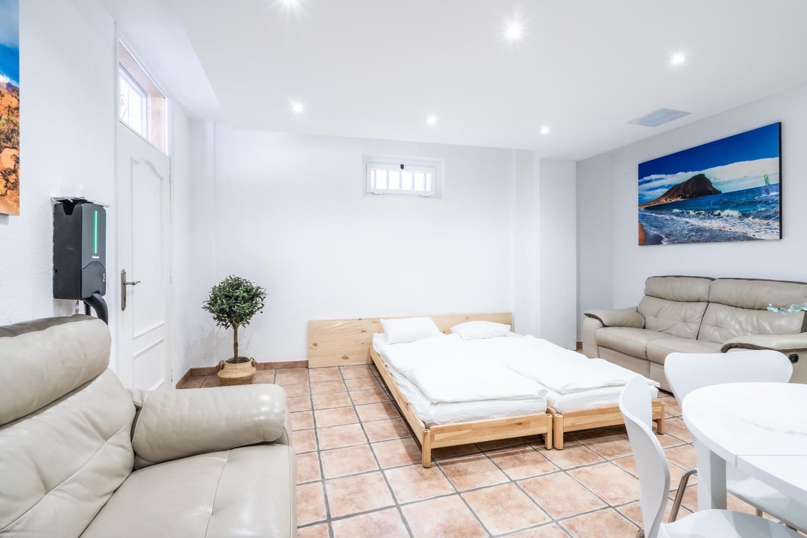 Adosado de 4 habitaciones en Adeje en venta - 589.000 € (Ref: 9833730)