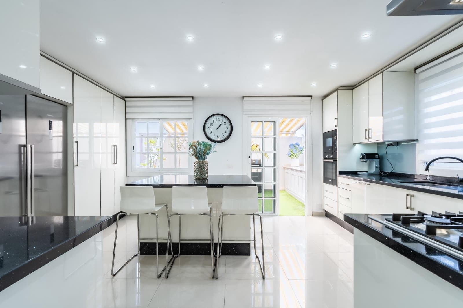 Adosado de 4 habitaciones en Adeje en venta - 589.000 € (Ref: 9833730)