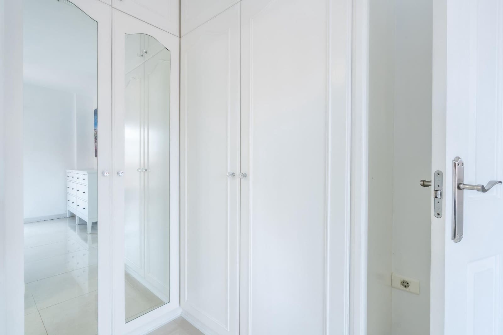 Adosado de 4 habitaciones en Adeje en venta - 589.000 € (Ref: 9833730)