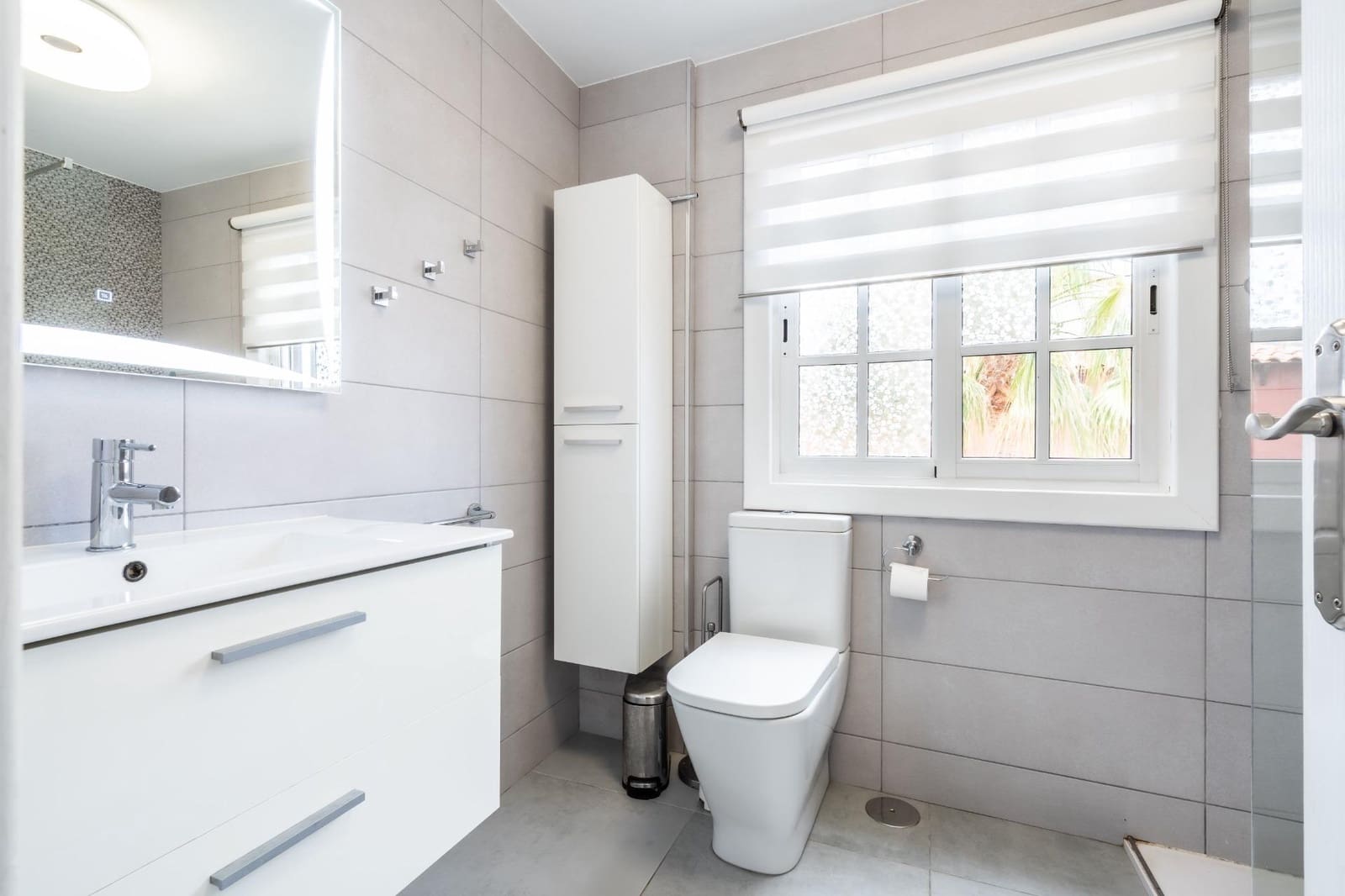 Adosado de 4 habitaciones en Adeje en venta - 589.000 € (Ref: 9833730)