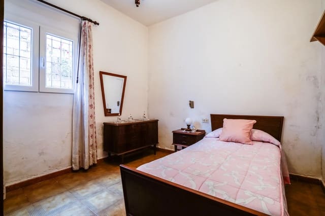 9 sovrum Villa till salu i San Cristóbal de La Laguna med garage - 649 500 € (Ref: 9851854)