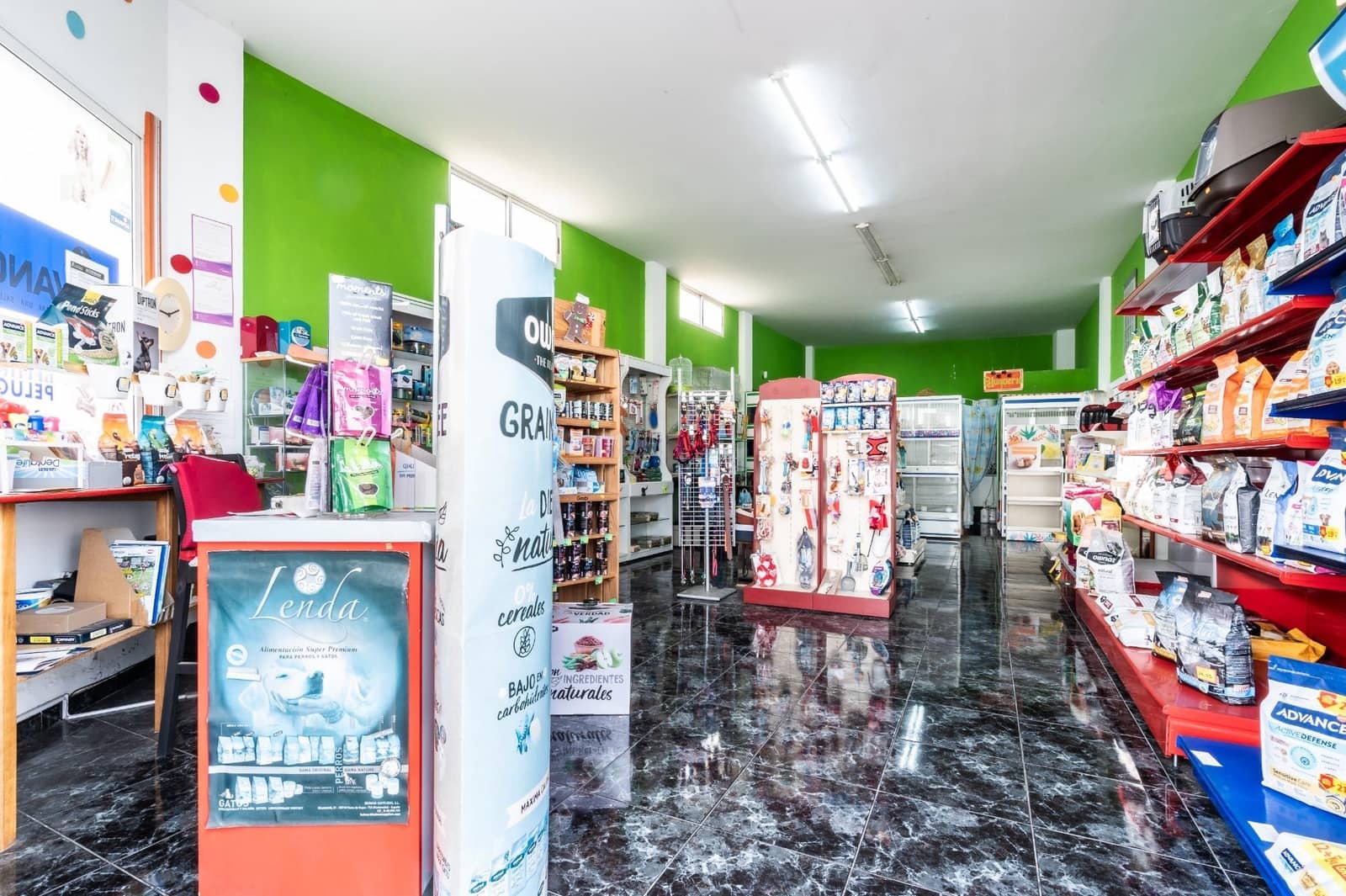 Commercial for sale in San Cristobal de La Laguna - € 149,000 (Ref: 9868664)