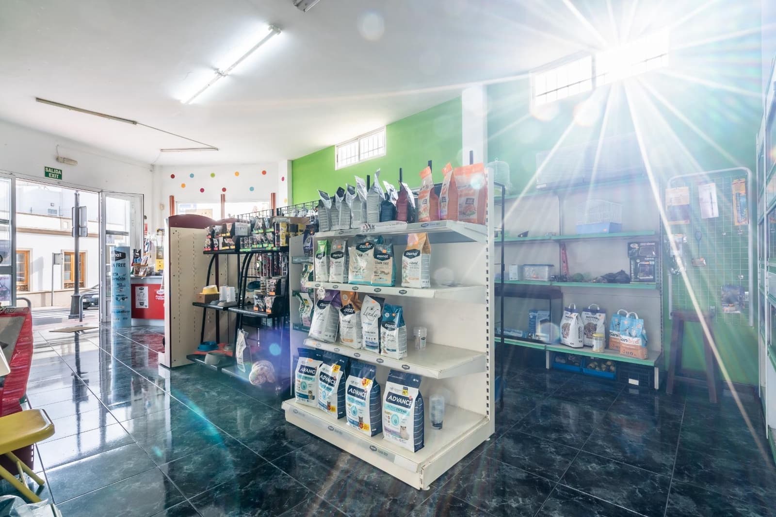 Commercial for sale in San Cristobal de La Laguna - € 149,000 (Ref: 9868664)