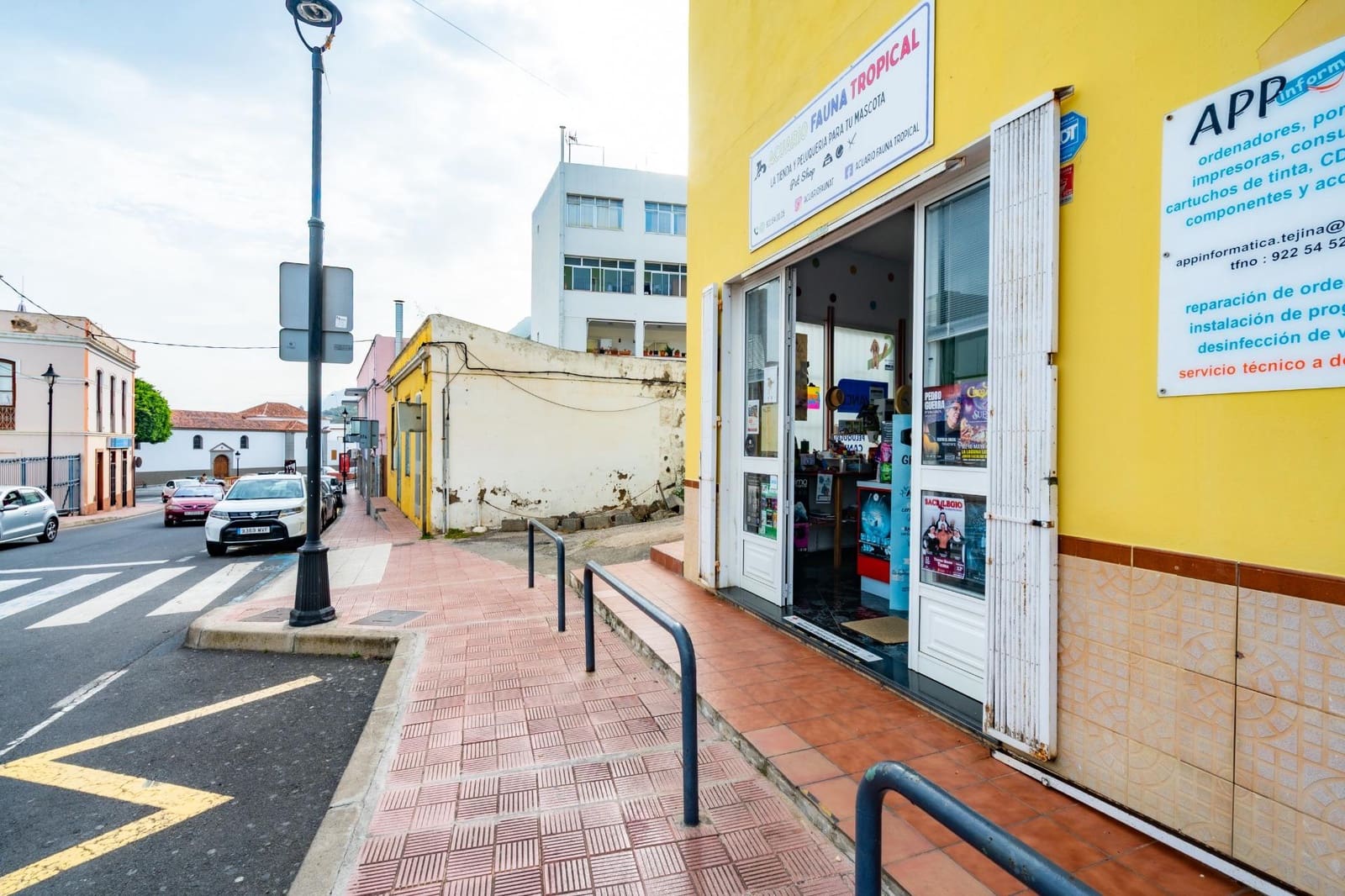 Commercial for sale in San Cristobal de La Laguna - € 149,000 (Ref: 9868664)
