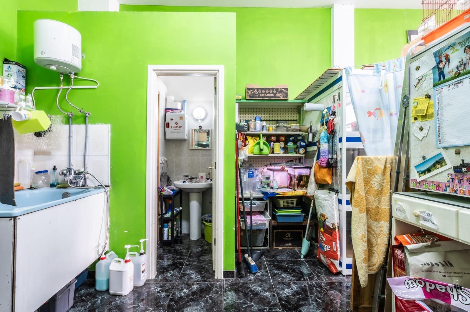 Commercial for sale in San Cristobal de La Laguna - € 149,000 (Ref: 9868664)