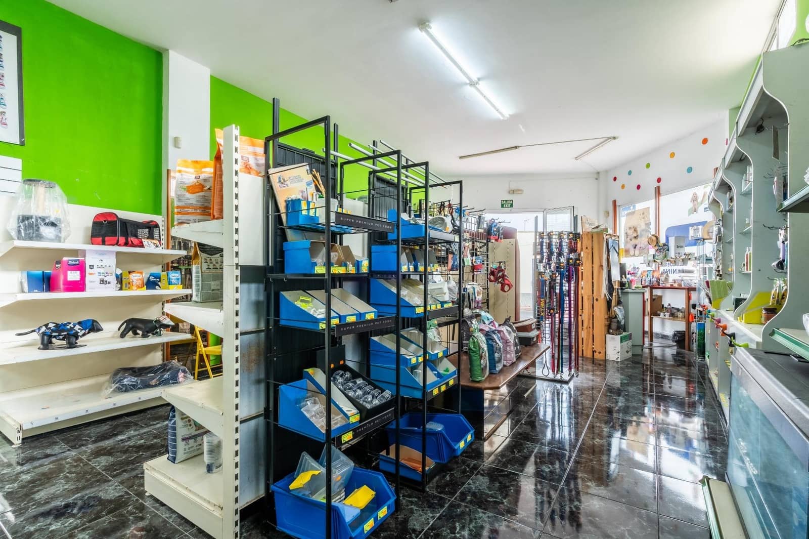 Commercial for sale in San Cristobal de La Laguna - € 149,000 (Ref: 9868664)