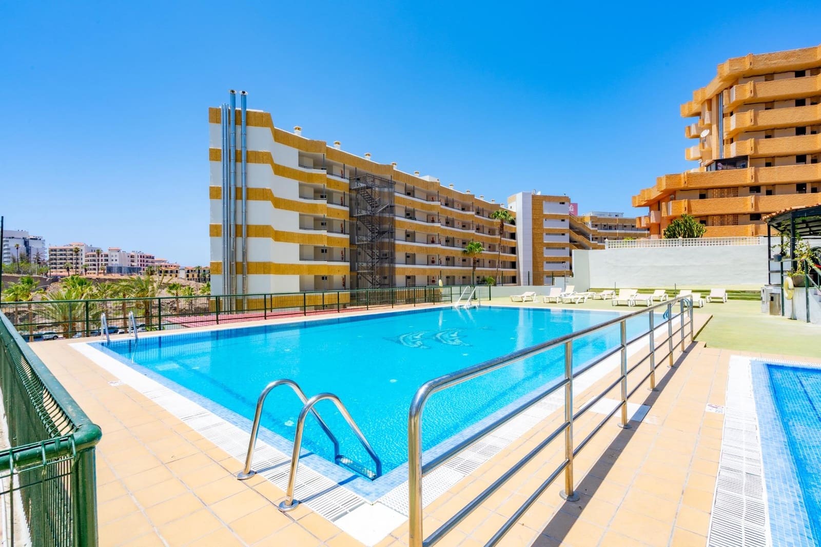 2 quarto Apartamento para venda em Costa Adeje com piscina - 234 000 € (Ref: 9868665)