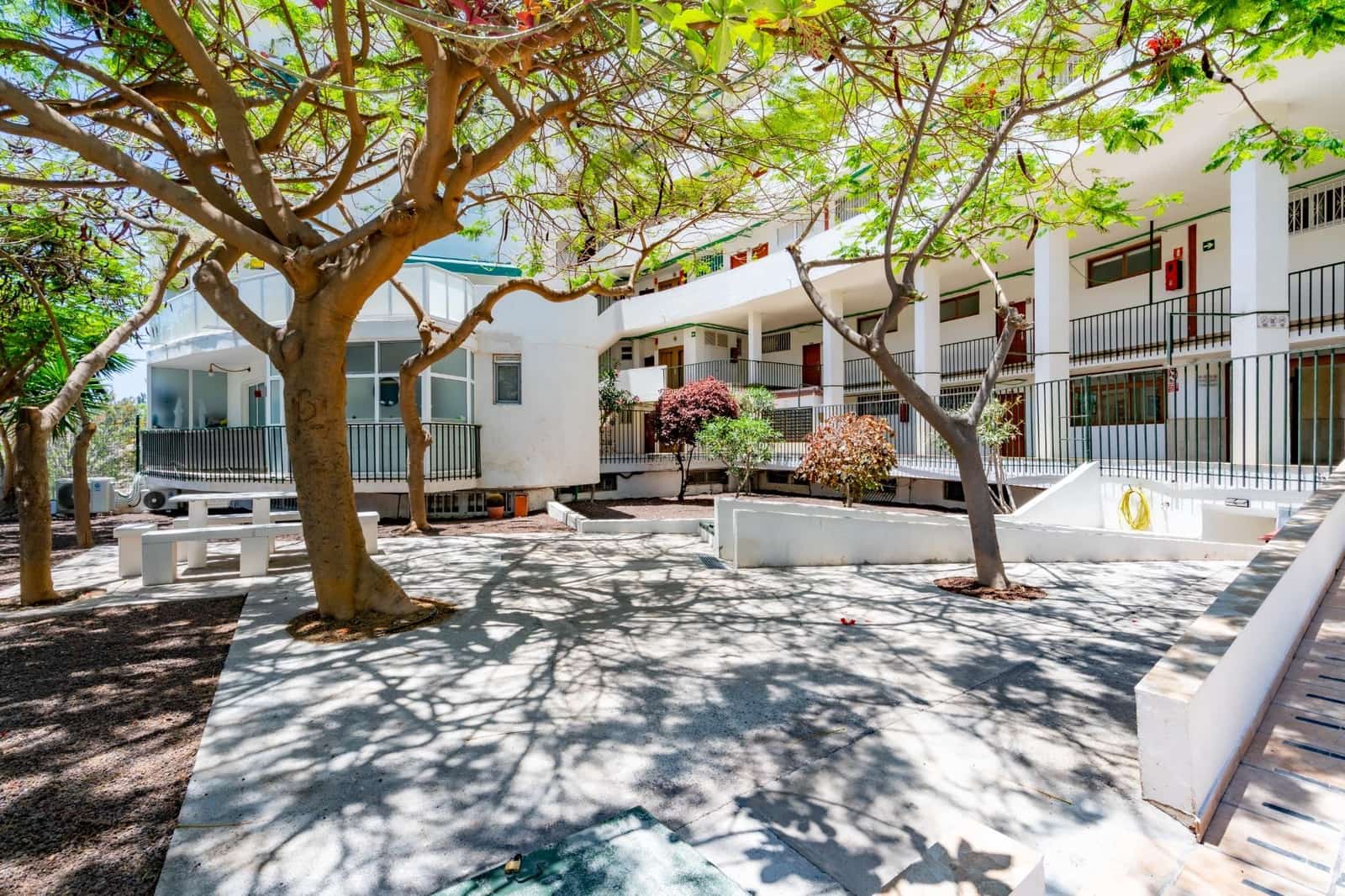 2 quarto Apartamento para venda em Costa Adeje com piscina - 234 000 € (Ref: 9868665)
