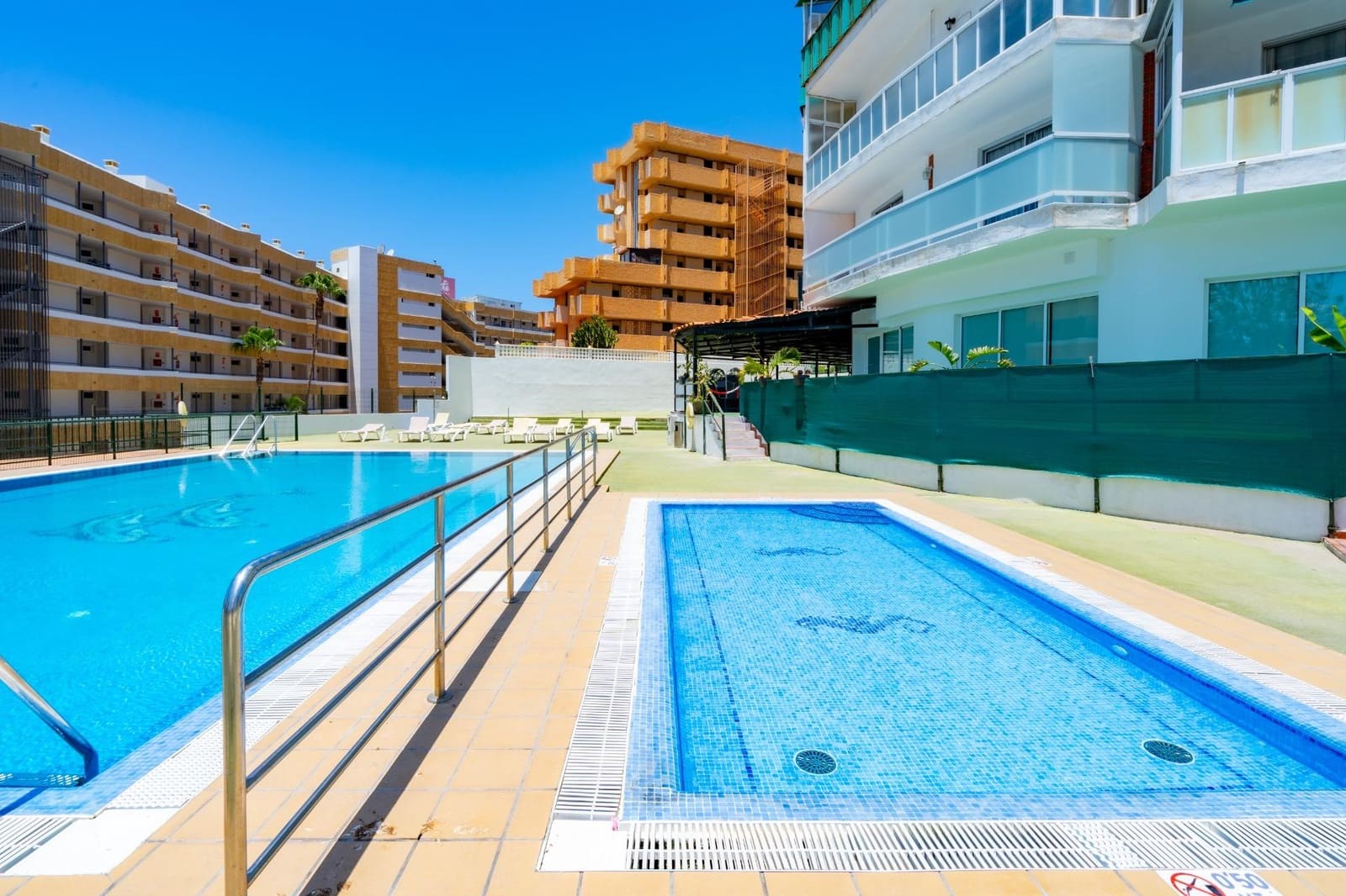 2 quarto Apartamento para venda em Costa Adeje com piscina - 234 000 € (Ref: 9868665)