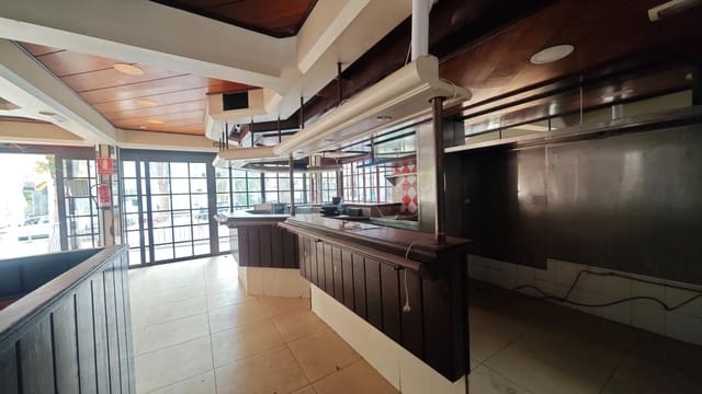 Local Commercial à louer à Puerto de la Cruz - 1 300 € (Ref: 9890467)