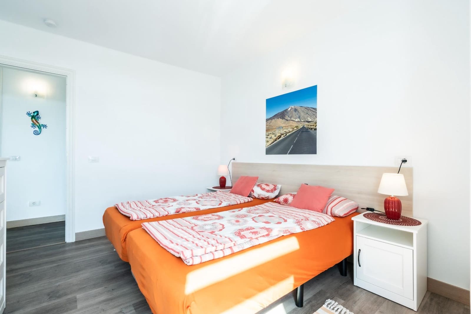2 bedroom Flat for sale in San Miguel de Abona - € 265,000 (Ref: 9890468)