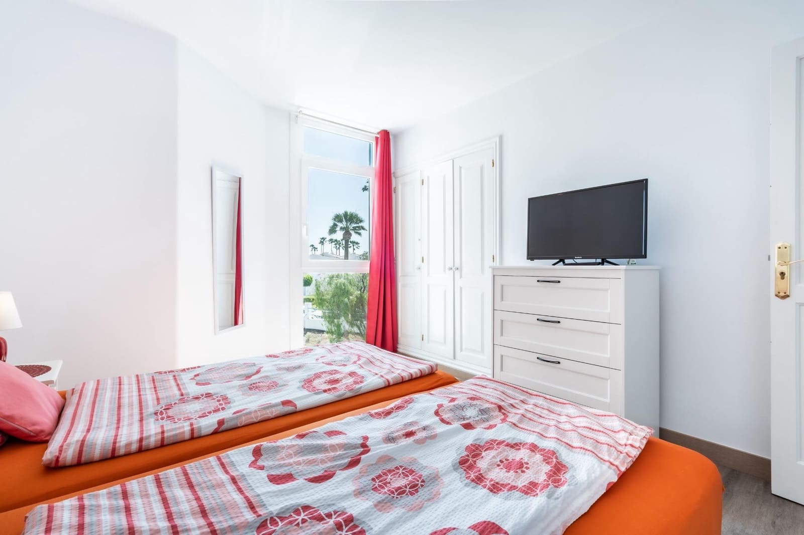 2 bedroom Flat for sale in San Miguel de Abona - € 265,000 (Ref: 9890468)