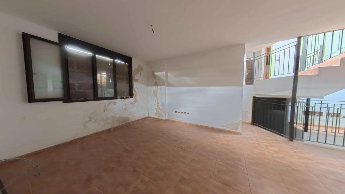 Chalet de 4 habitaciones en Tegueste en venta - 323.000 € (Ref: 9893959)
