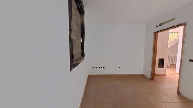 Chalet de 4 habitaciones en Tegueste en venta - 323.000 € (Ref: 9893959)