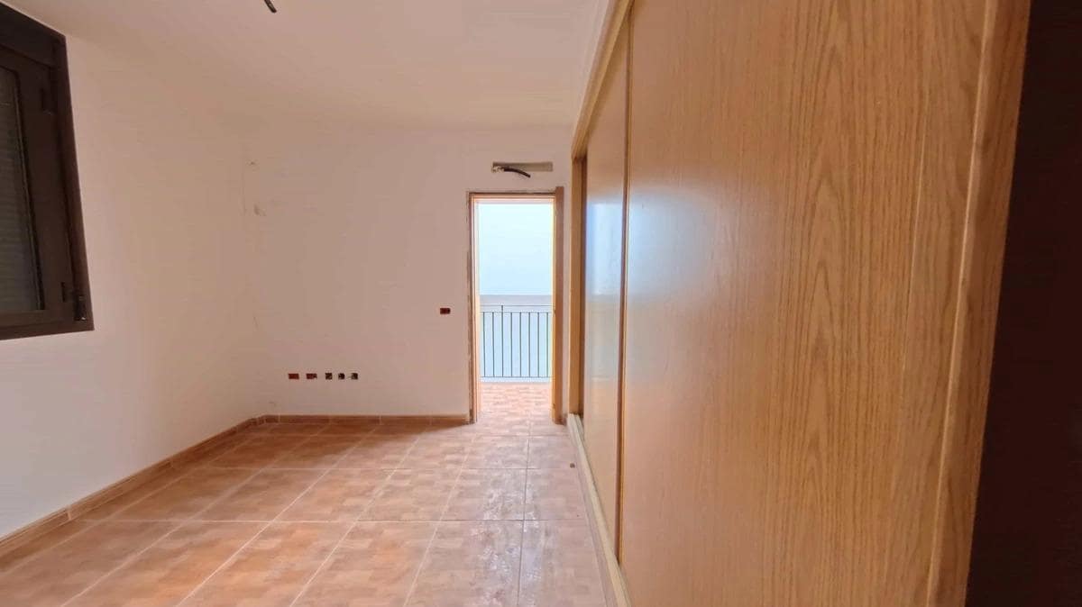 Chalet de 4 habitaciones en Tegueste en venta - 323.000 € (Ref: 9893959)