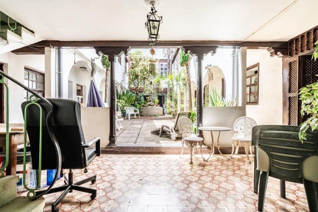 15 chambre Maison de Ville à vendre à La Orotava avec garage - 550 000 € (Ref: 9913241)
