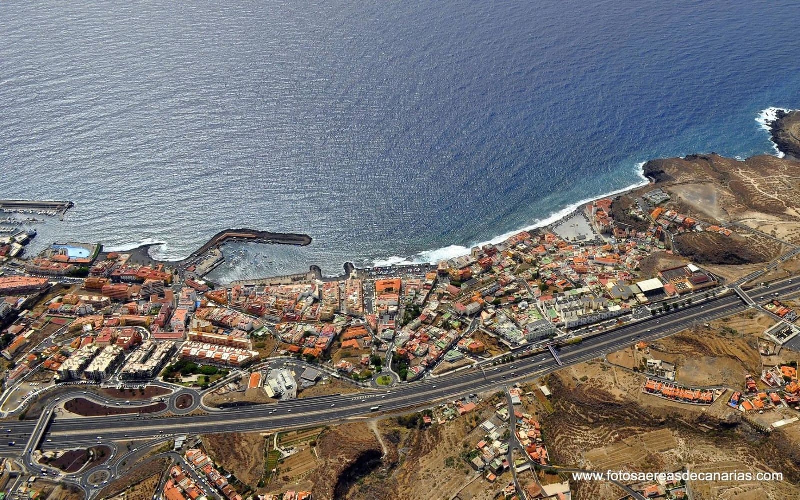 Local Comercial en Candelaria en alquiler - 710 € (Ref: 9949858)