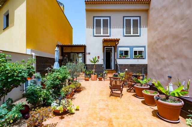 3 camera da letto Villetta Bifamiliare in vendita in Tegueste con garage - 488.000 € (Rif: 9952699)