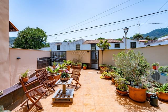 3 camera da letto Villetta Bifamiliare in vendita in Tegueste con garage - 488.000 € (Rif: 9952699)