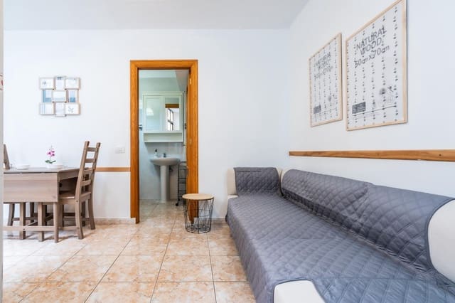 2 slaapkamer Appartement te koop in Los Cristianos, Arona - € 247.000 (Ref: 9966710)