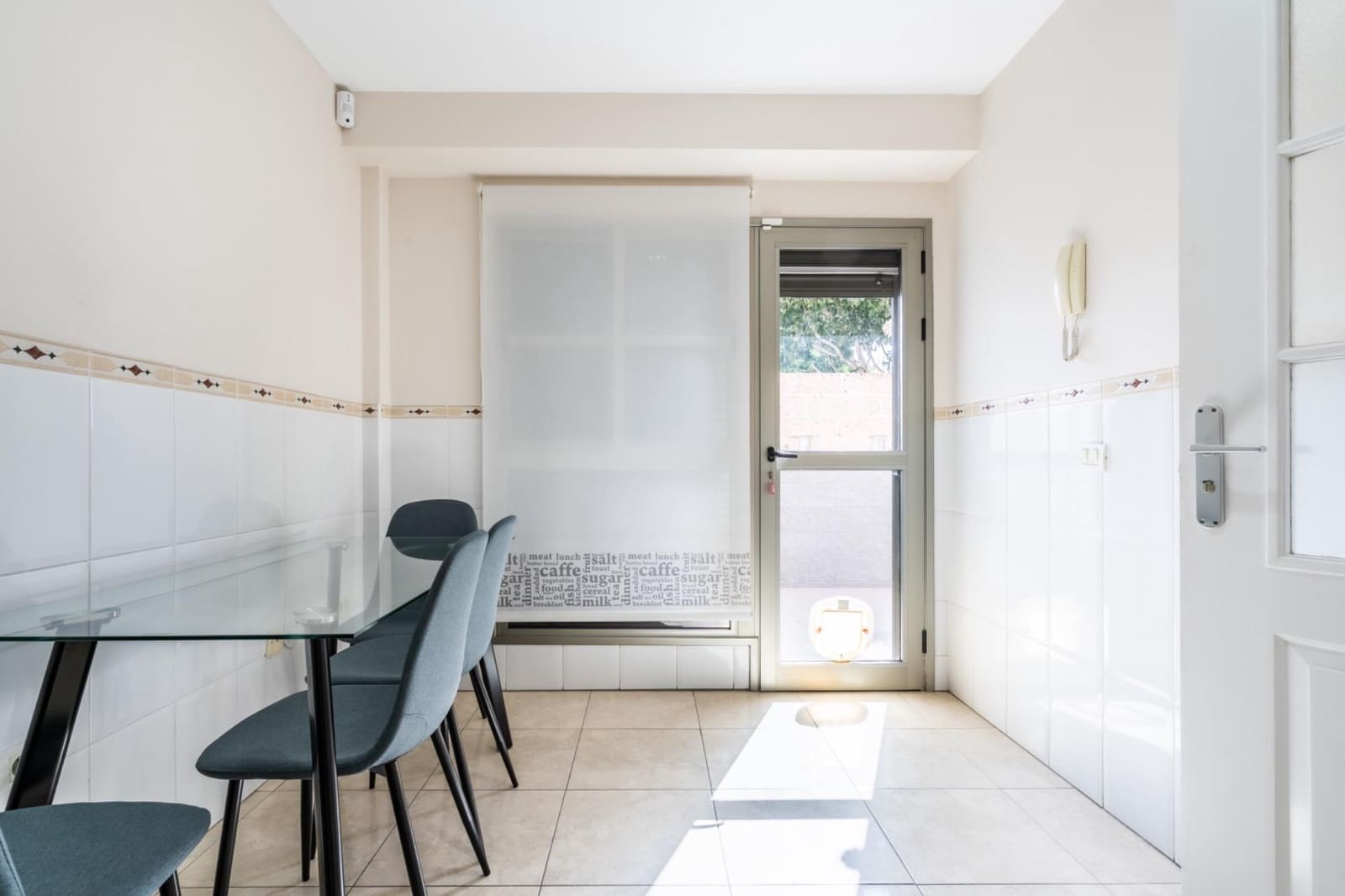 4 soverom Rekkehus til salgs i San Isidro de Abona med garasje - € 420 000 (Ref: 9997186)