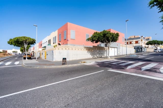 4 soverom Rekkehus til salgs i San Isidro de Abona, Granadilla de Abona med garasje - € 420 000 (Ref: 9997186)