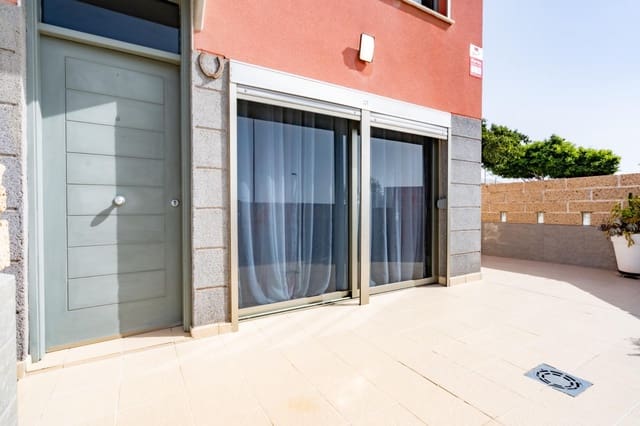 4 soverom Rekkehus til salgs i San Isidro de Abona, Granadilla de Abona med garasje - € 420 000 (Ref: 9997186)