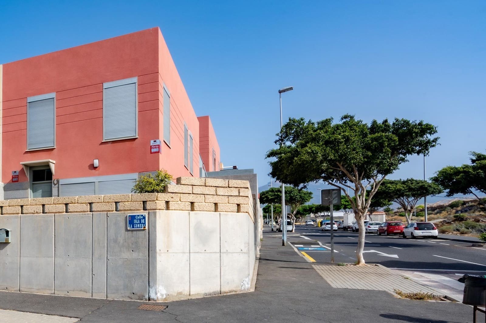 4 bedroom Terraced Villa for sale in San Isidro de Abona with garage - € 420,000 (Ref: 9997186)