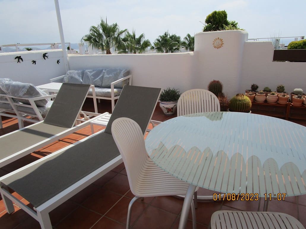 2 slaapkamer Strandappartement voor vakantieverhuur in San Juan de los Terreros met zwembad garage - € 500 (Ref: 6826098)