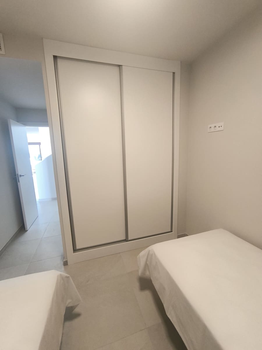 2 makuuhuone Ranta-asunto myytävänä paikassa San Juan de los Terreros mukana uima-altaan 
autotalli - 269 900 € (Ref: 9716592)