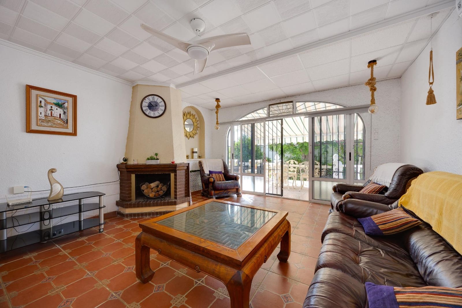 4 bedroom Villa for sale in Torrevieja with pool garage - € 499,900 (Ref: 10003627)