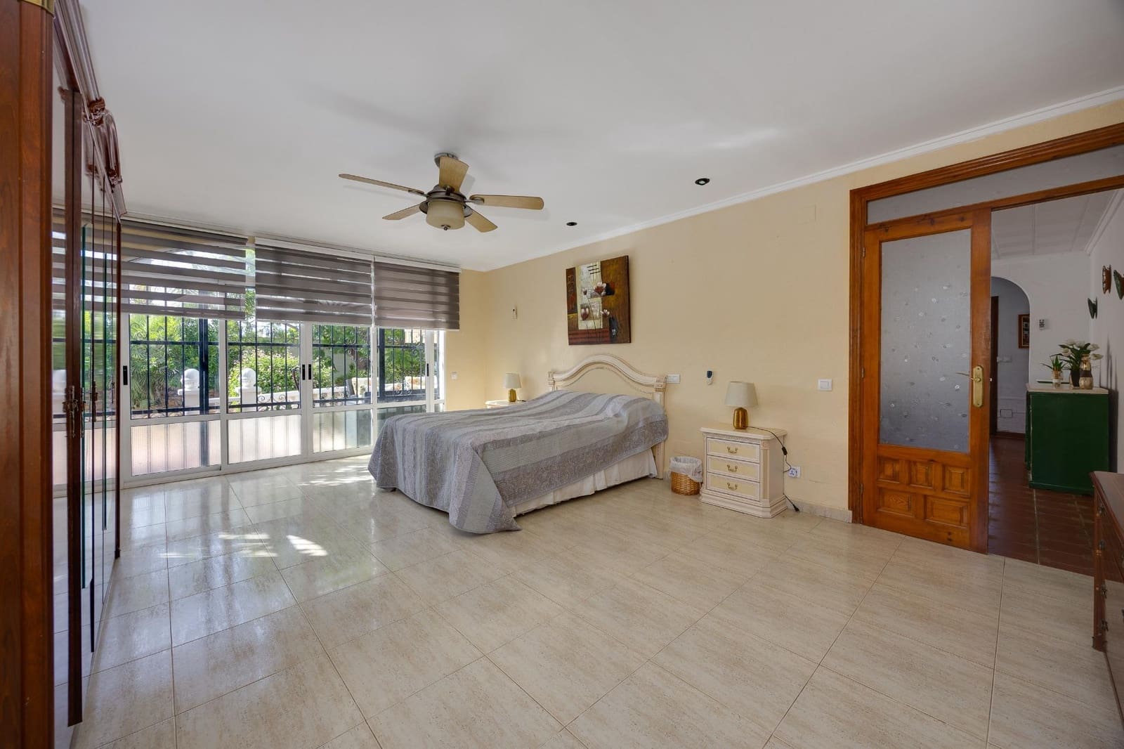4 bedroom Villa for sale in Torrevieja with pool garage - € 499,900 (Ref: 10003627)