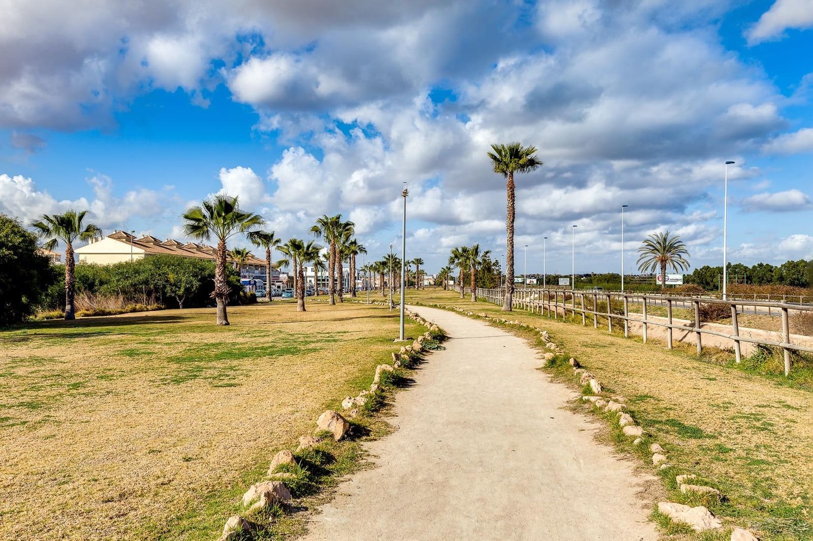 4 bedroom Villa for sale in Torrevieja with pool garage - € 499,900 (Ref: 10003627)