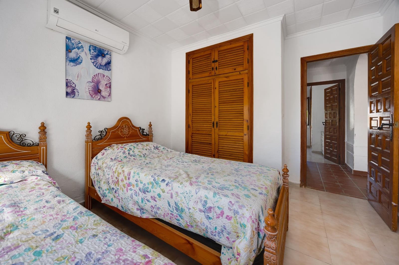 4 bedroom Villa for sale in Torrevieja with pool garage - € 499,900 (Ref: 10003627)