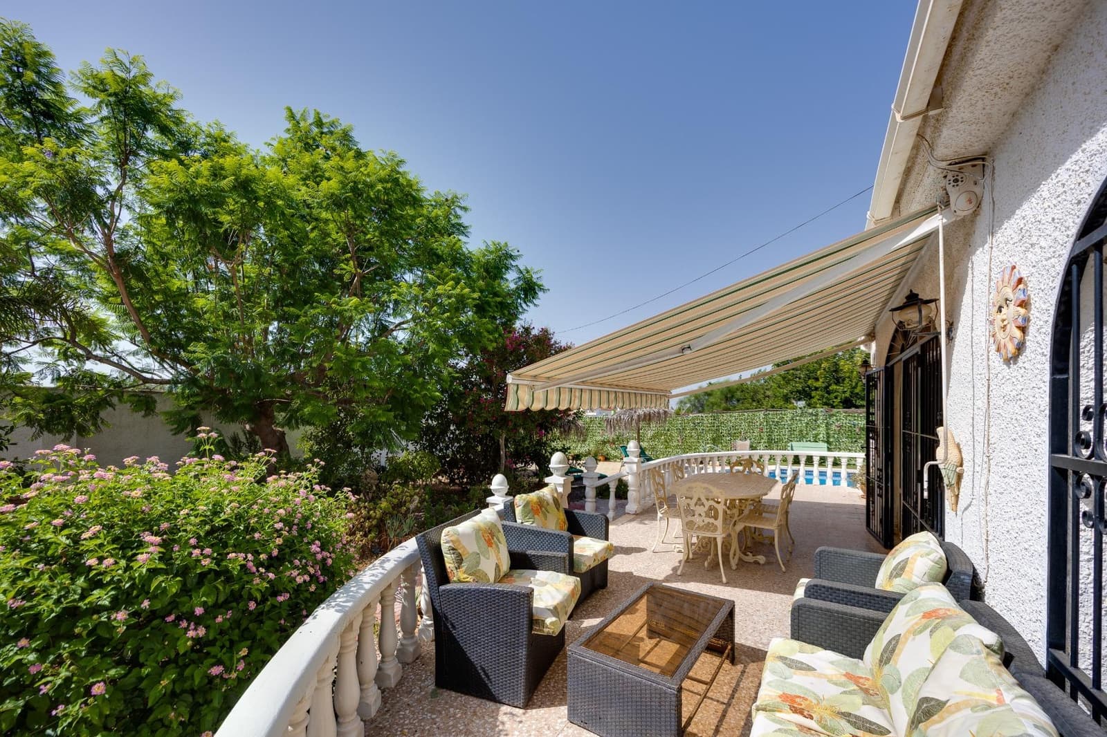 4 bedroom Villa for sale in Torrevieja with pool garage - € 499,900 (Ref: 10003627)