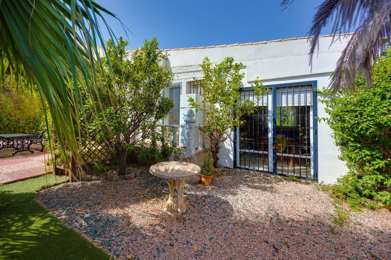 4 bedroom Villa for sale in Torrevieja with pool garage - € 499,900 (Ref: 10003627)