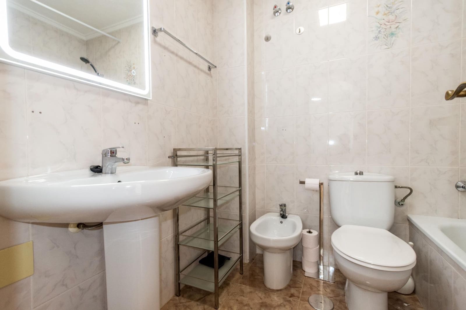 Apartamento de 2 habitaciones en Torrevieja en venta - 129.000 € (Ref: 10070951)