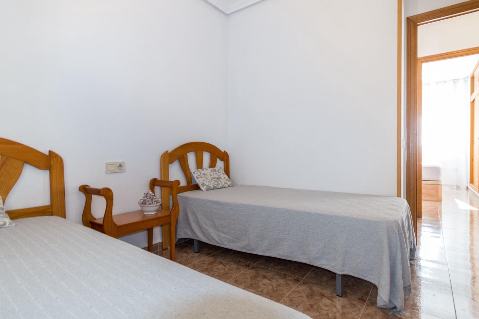 Apartamento de 2 habitaciones en Torrevieja en venta - 129.000 € (Ref: 10070951)