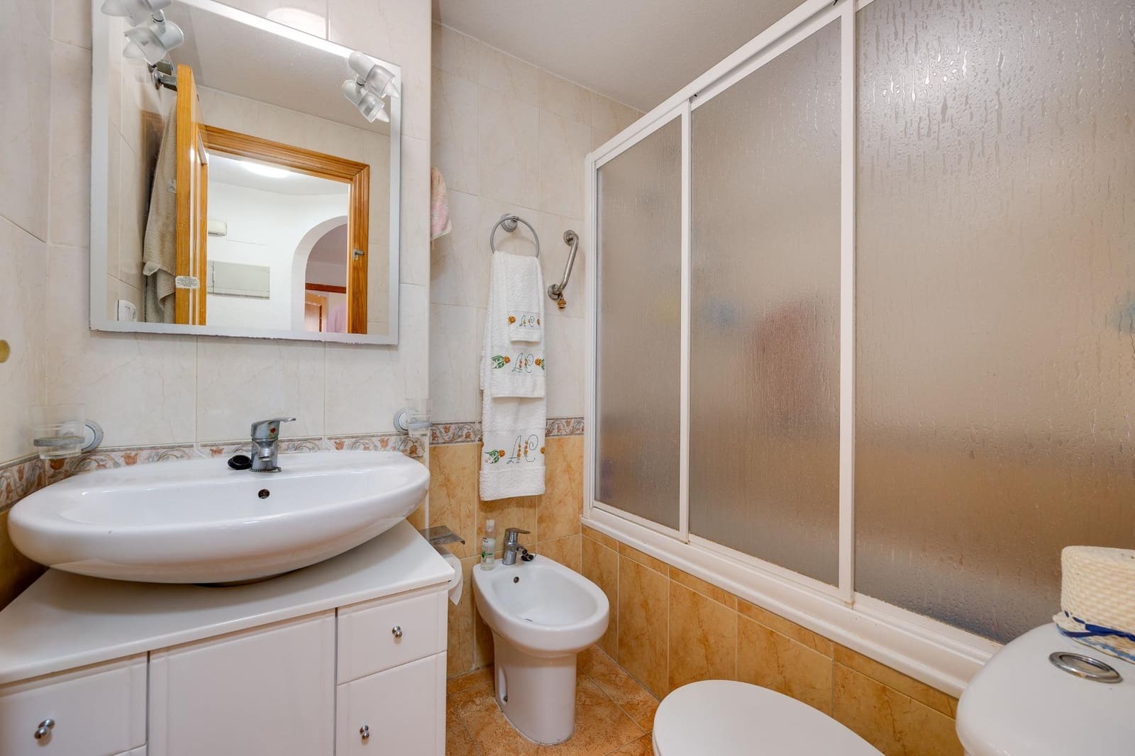 2 soverom Leilighet til salgs i Torrevieja med garasje - € 128 000 (Ref: 10094750)