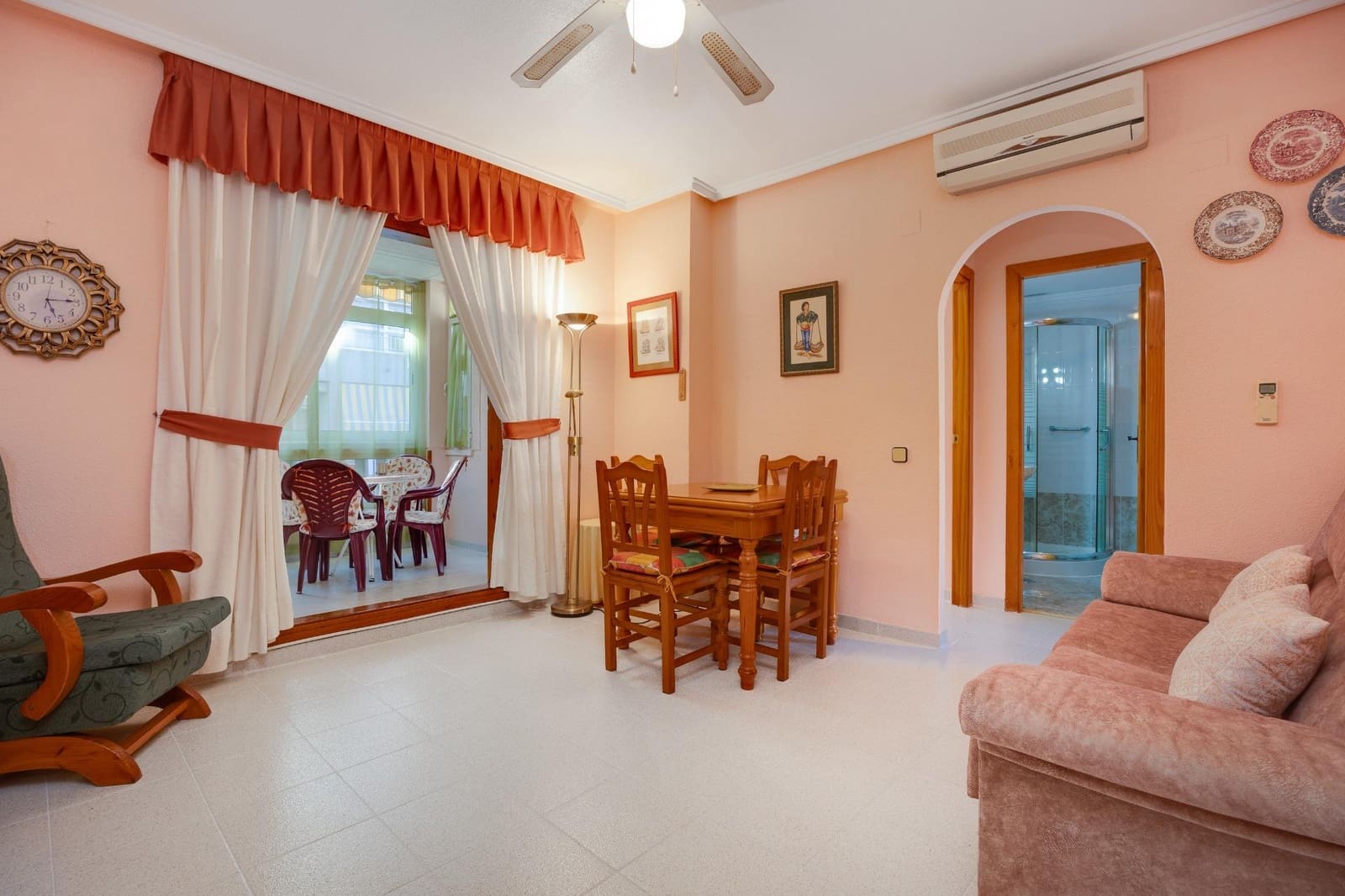 3 soveværelse Lejlighed til salg i Torrevieja med swimmingpool - € 159.900 (Ref: 10094751)