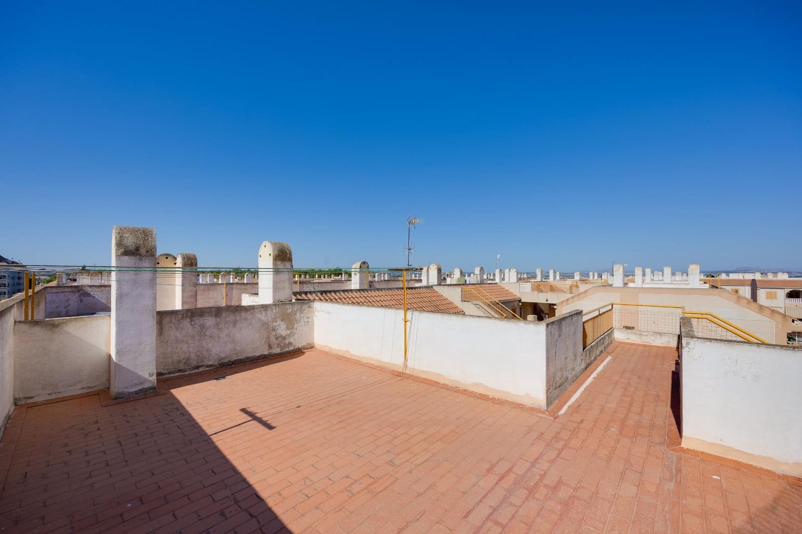 3 soveværelse Lejlighed til salg i Torrevieja med swimmingpool - € 159.900 (Ref: 10094751)
