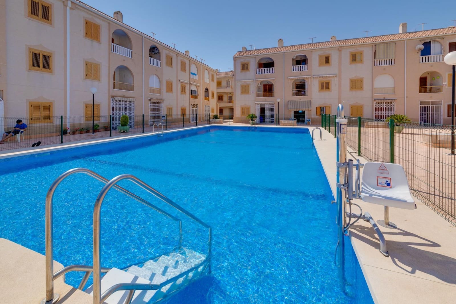 3 soveværelse Lejlighed til salg i Torrevieja med swimmingpool - € 159.900 (Ref: 10094751)