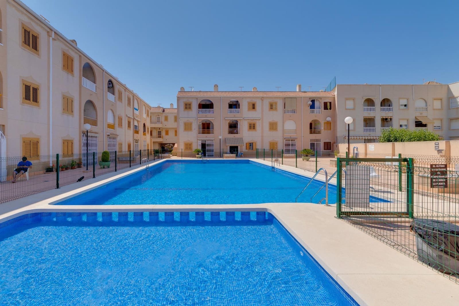 3 soveværelse Lejlighed til salg i Torrevieja med swimmingpool - € 159.900 (Ref: 10094751)