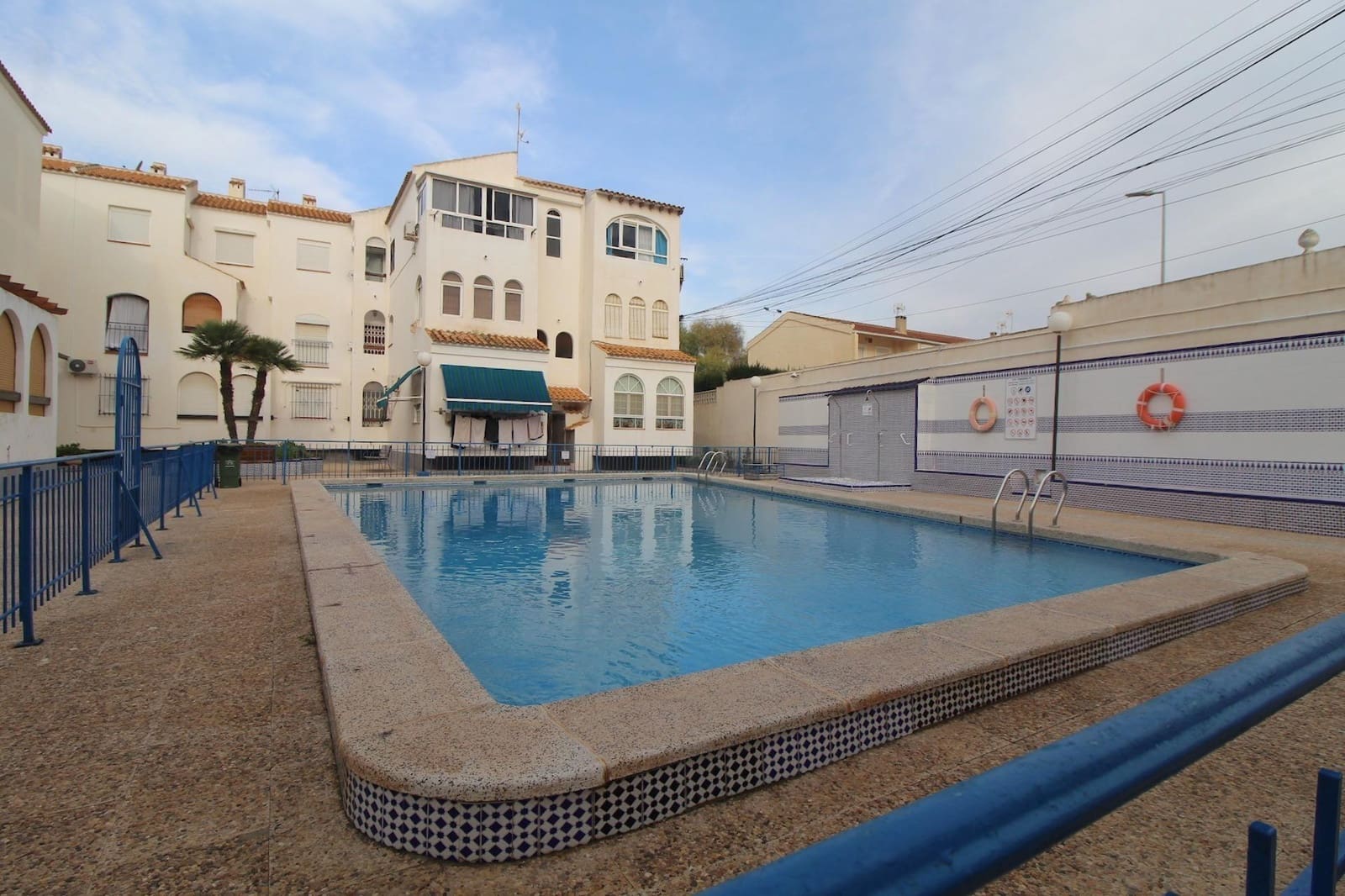 Estúdio para venda em Torrevieja com piscina - 90 000 € (Ref: 10100235)