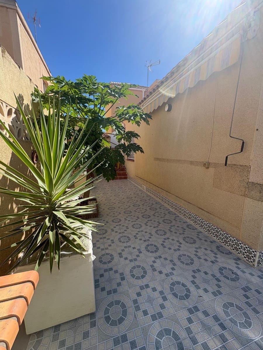 2 sovrum Radhus till salu i Torrevieja med pool - 157 000 € (Ref: 10100239)